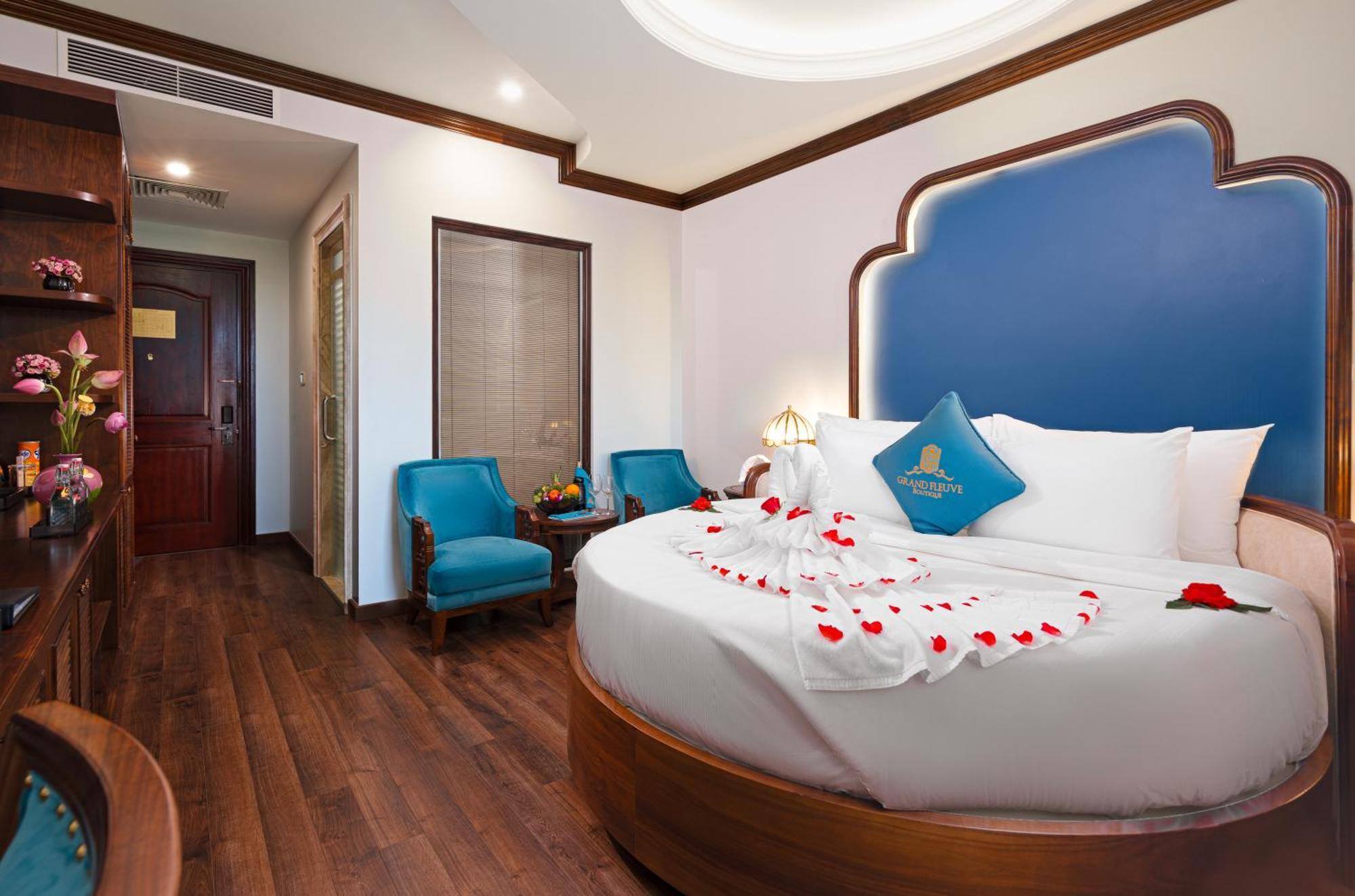 Grand Fleuve Boutique Hotel Ха Лонг Екстериор снимка
