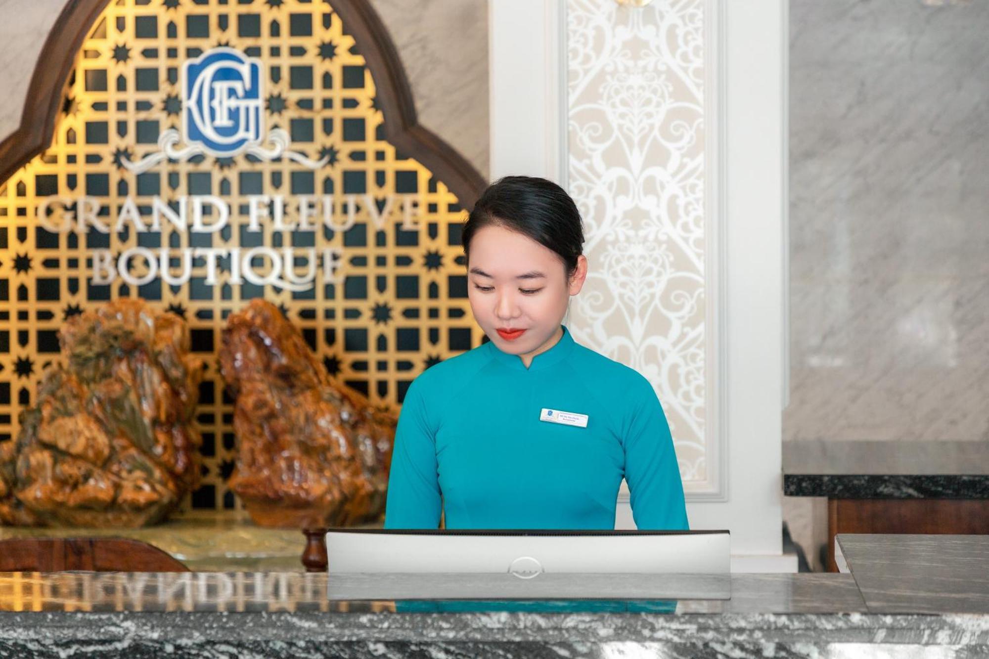 Grand Fleuve Boutique Hotel Ха Лонг Екстериор снимка